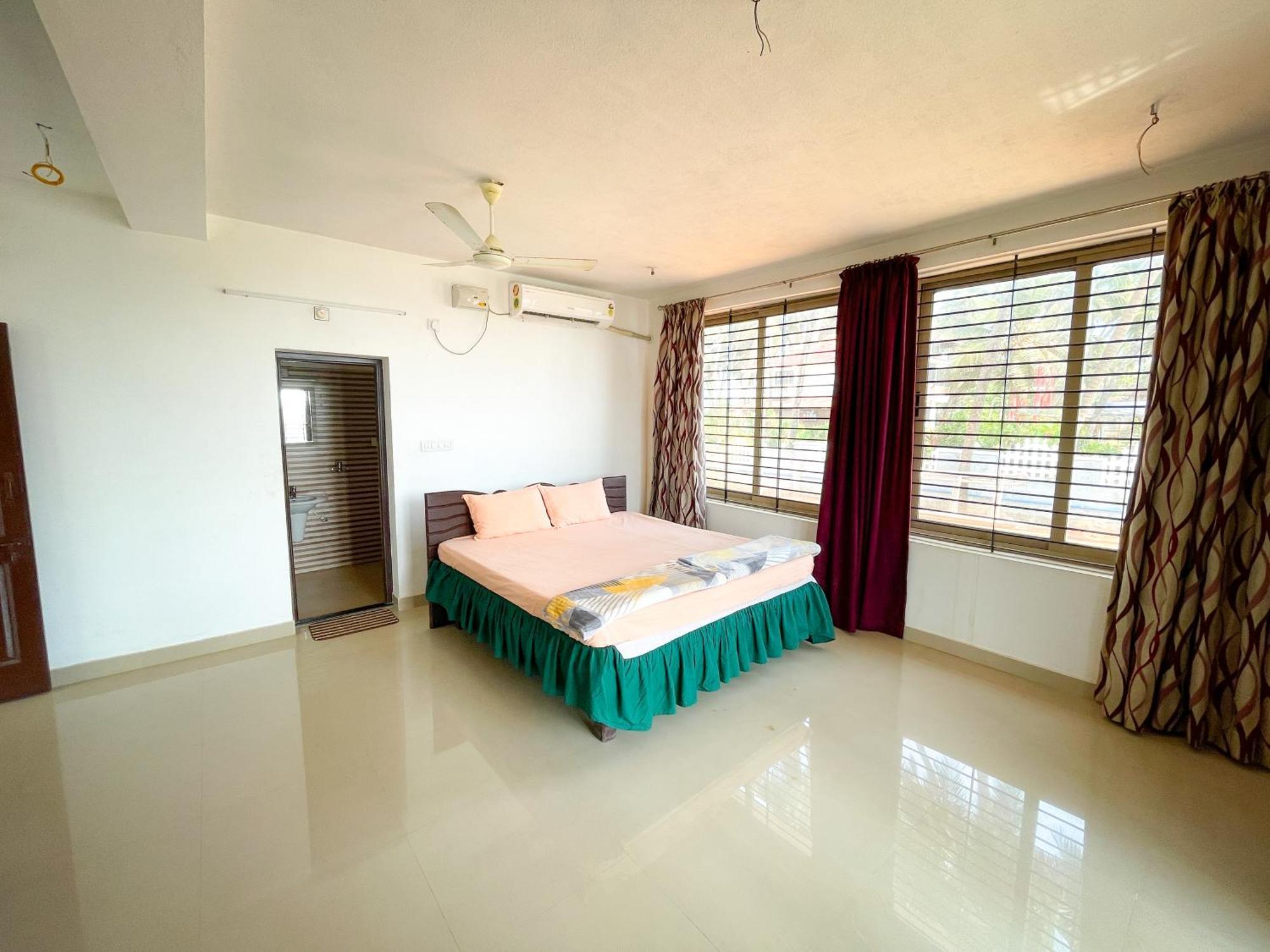 Gintara Beach Homestay By Evaddo Kalyānpur Kültér fotó