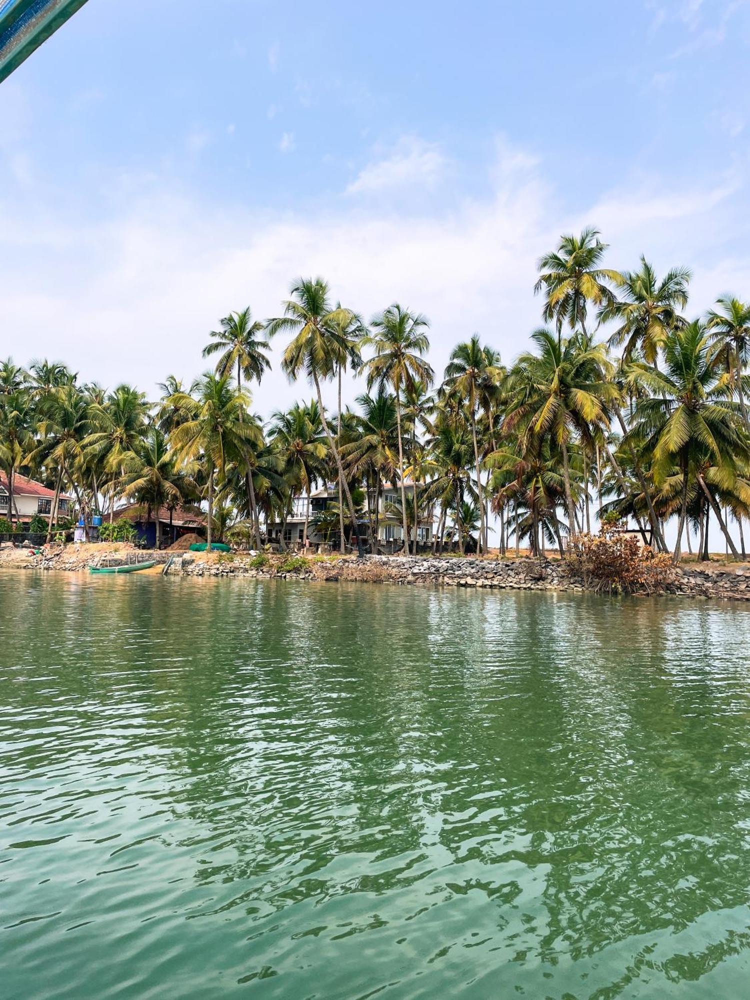 Gintara Beach Homestay By Evaddo Kalyānpur Kültér fotó